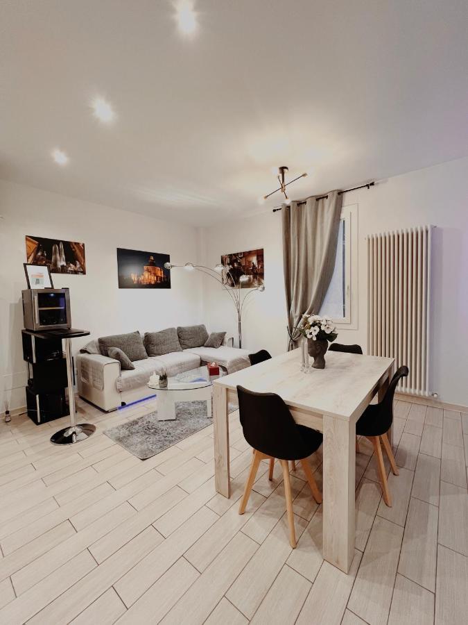 Futura Suite Apartment Bologna Buitenkant foto