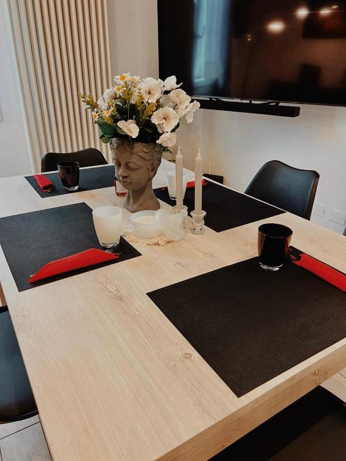 Futura Suite Apartment Bologna Buitenkant foto